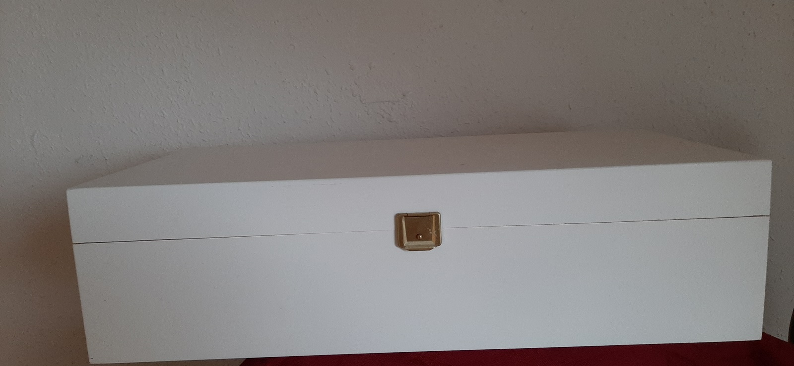 Geschenk Holzkassette mit je 1er Flasche Riesling Sekt und Riesling Secco